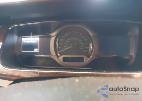 2018 Ford Taurus Limited z USA, uszkodzony, nr VIN 1FAHP2F83JG120493